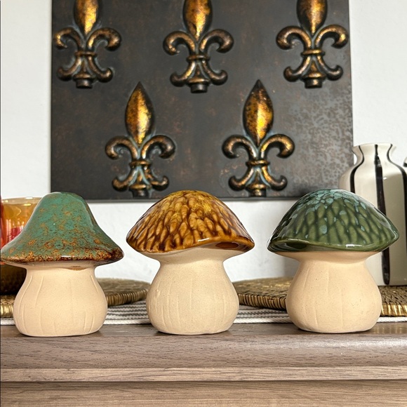 🆕Bundle Of 3 Ceramic Mushrooms - Picture 2 of 5
